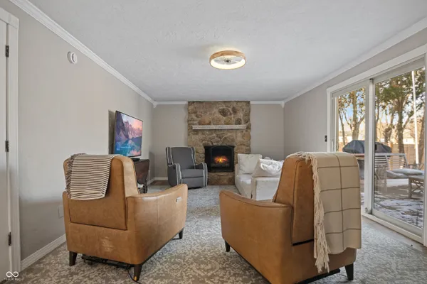 $304,999 | 102 East Hillsboro Drive, Pendleton, IN 46064