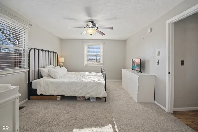 $309,000 | 102 East Hillsboro Drive, Pendleton, IN 46064