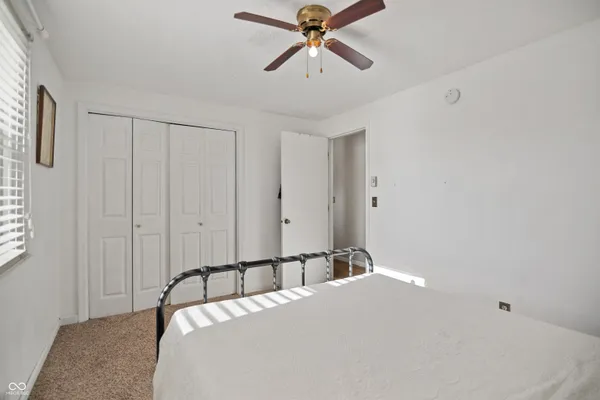 $304,999 | 102 East Hillsboro Drive, Pendleton, IN 46064