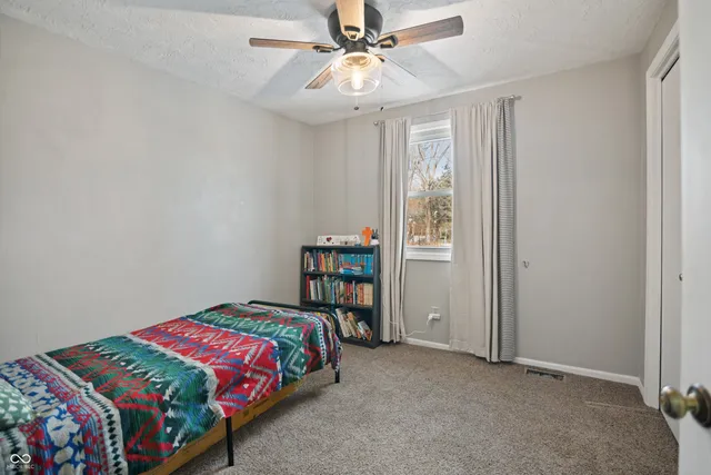 $309,000 | 102 East Hillsboro Drive, Pendleton, IN 46064