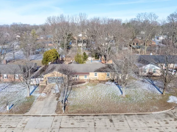$304,999 | 102 East Hillsboro Drive, Pendleton, IN 46064