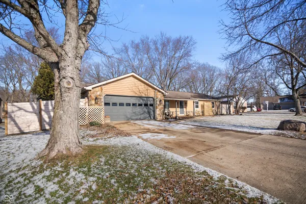 $304,999 | 102 East Hillsboro Drive, Pendleton, IN 46064