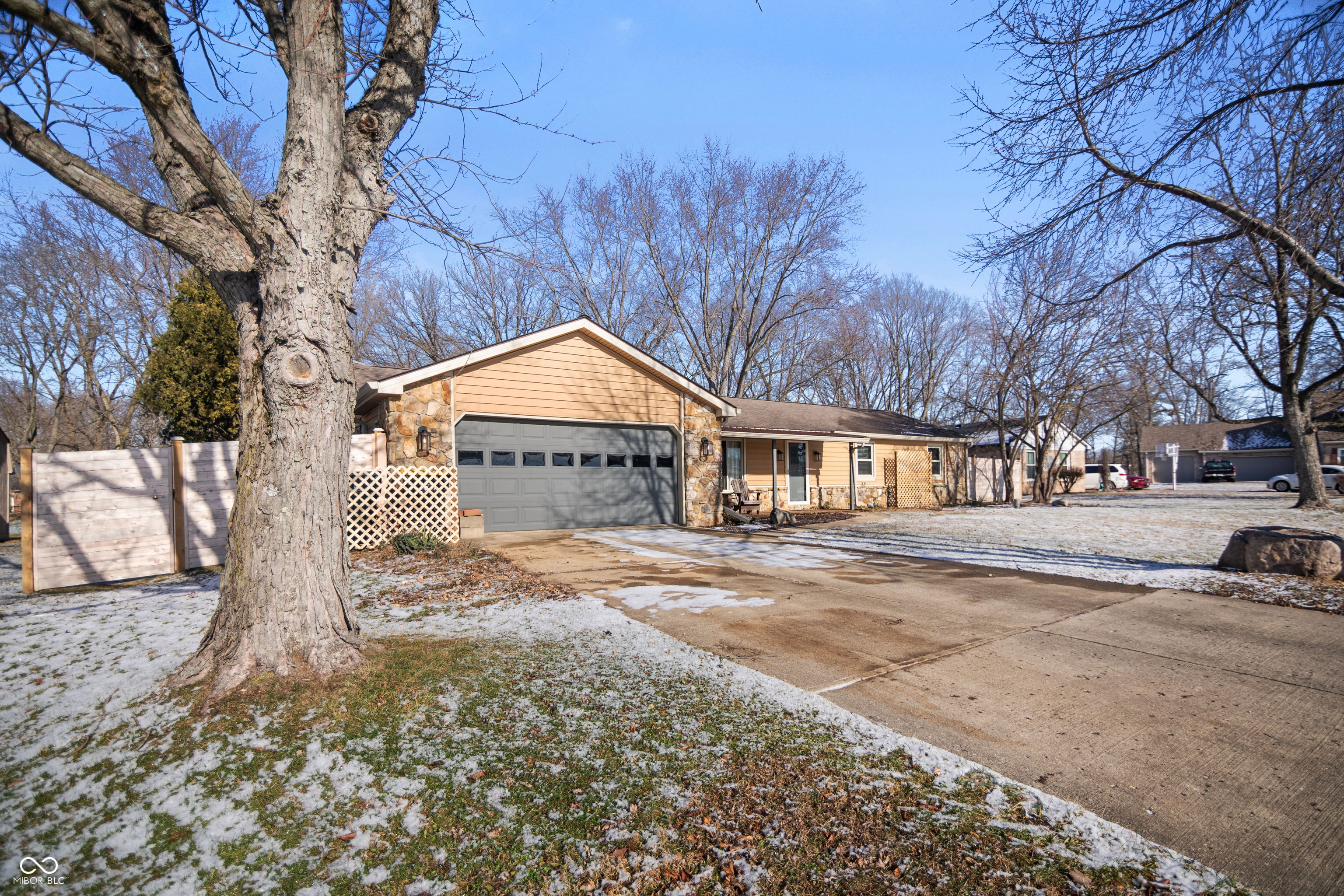 102 East Hillsboro Drive Pendleton, IN 46064 - Photo 40 of 44