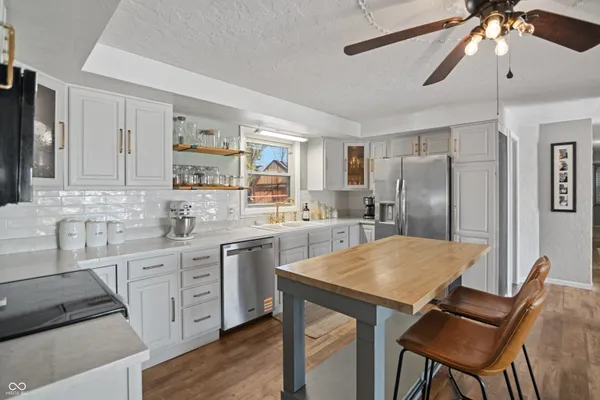 $304,999 | 102 East Hillsboro Drive, Pendleton, IN 46064