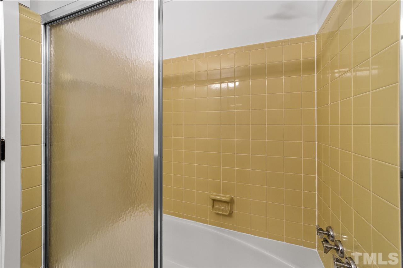 5009 Huntingdon Drive Raleigh, NC 27606 - Photo 19 of 30 Gallery Image 19