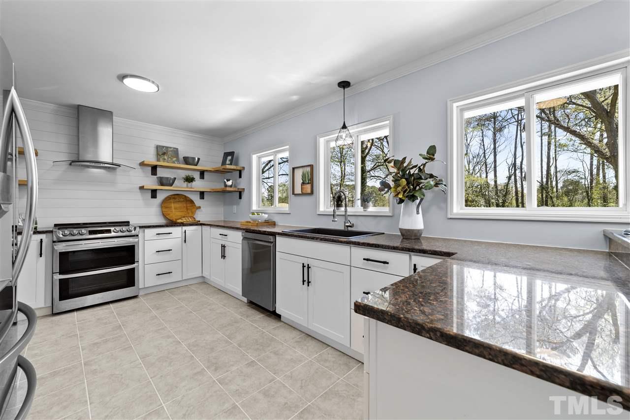 5009 Huntingdon Drive Raleigh, NC 27606 - Photo 6 of 30 Gallery Image 6