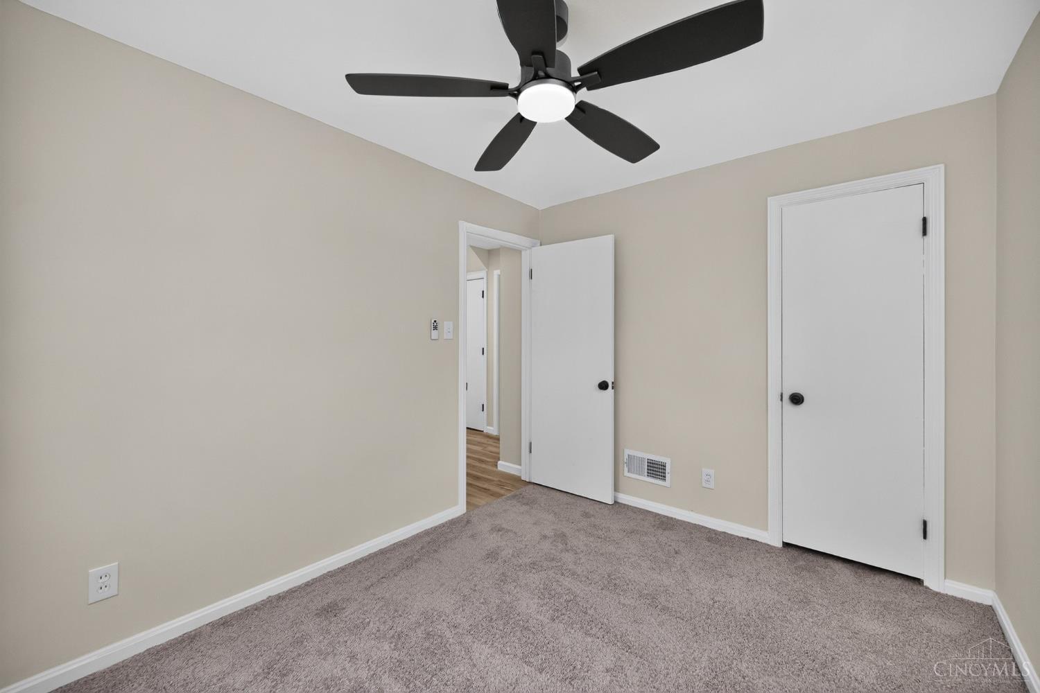 8957 Plainfield Road Cincinnati, OH 45236 - Photo 22 of 40