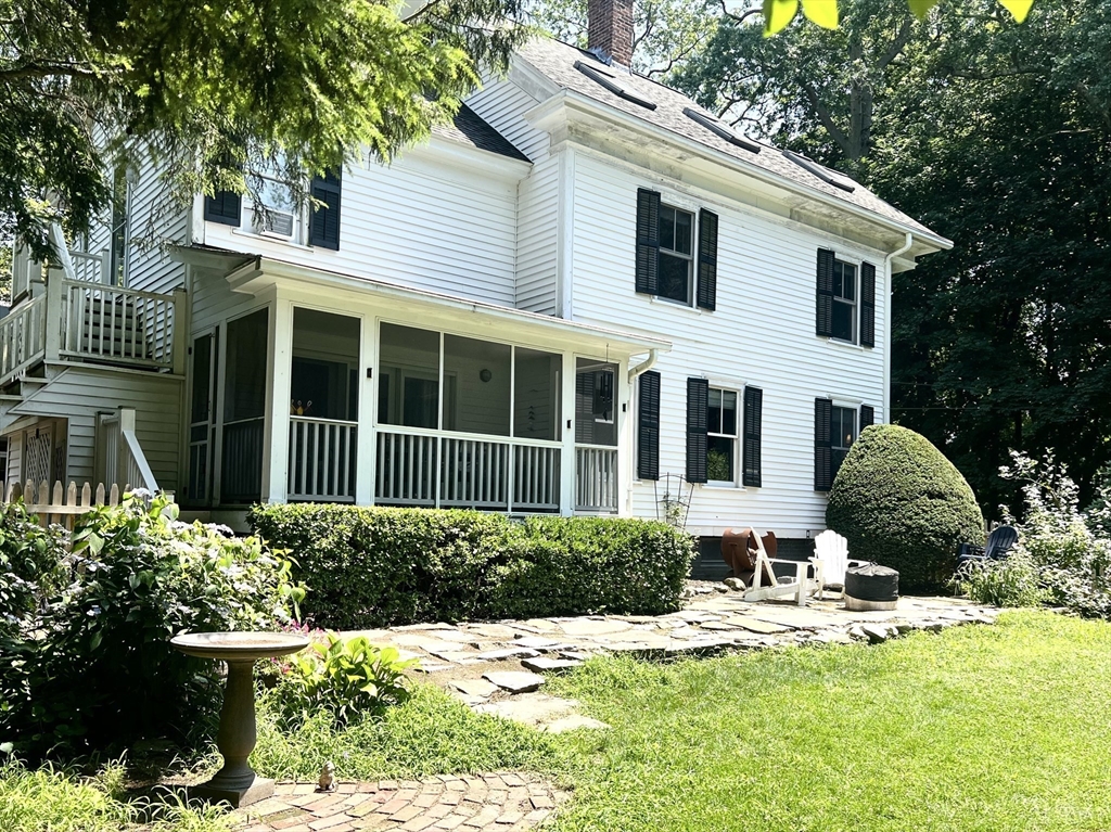 33 Gaylord Street Amherst, MA 01002 - Photo 38 of 42
