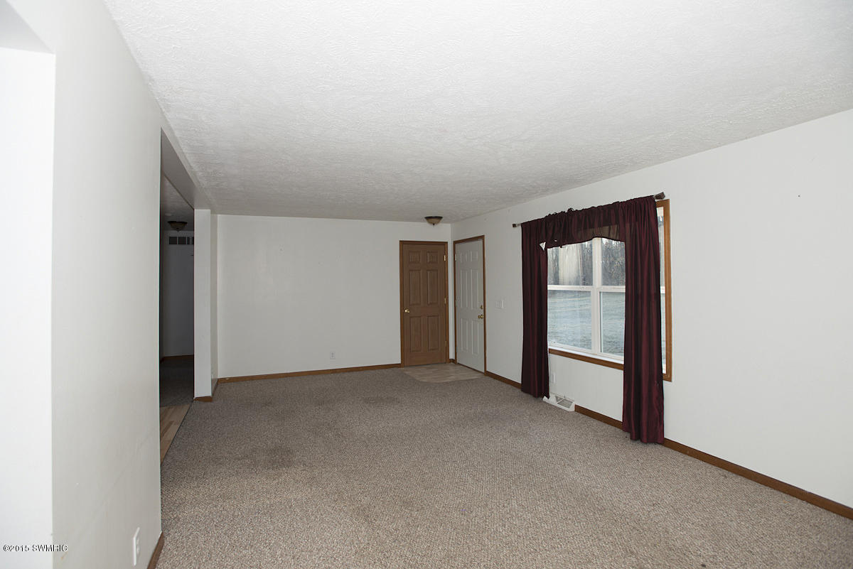 5983 East Westlake Road Bellevue, MI 49021 - Photo 5 of 20 West Lake Rd-6.jpg