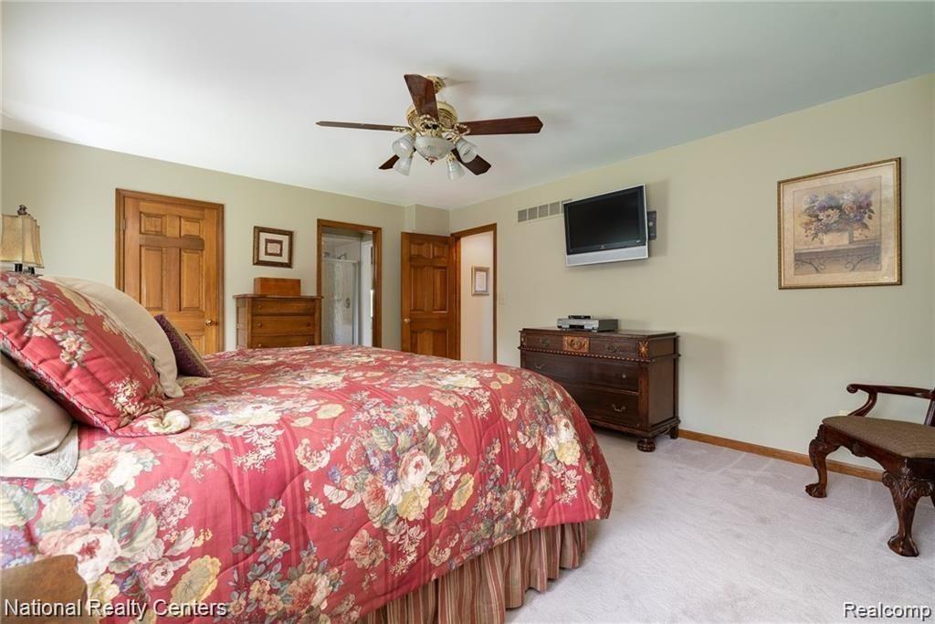 2330 Dutton Road Rochester, MI 48306 - Photo 22 of 40 Newer carpet in the upper level