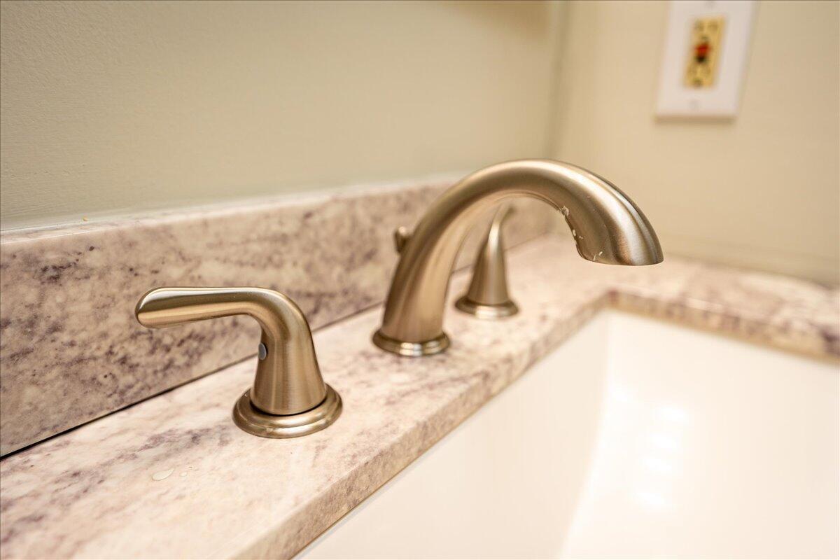 950 South Kanner Highway, Unit E4 Stuart, FL 34994 - Photo 17 of 33 a close view of sink