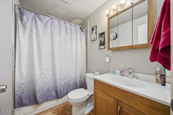 $685,000 | 3506 West 1st Avenue, Kennewick, WA 99336