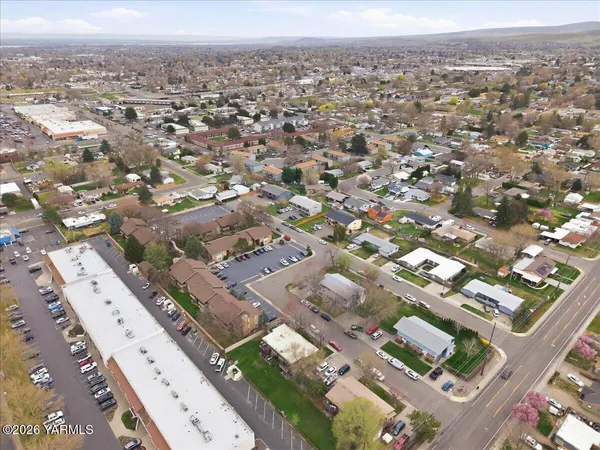 $685,000 | 3506 West 1st Avenue, Kennewick, WA 99336