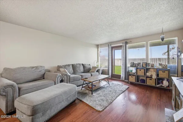 $685,000 | 3506 West 1st Avenue, Kennewick, WA 99336