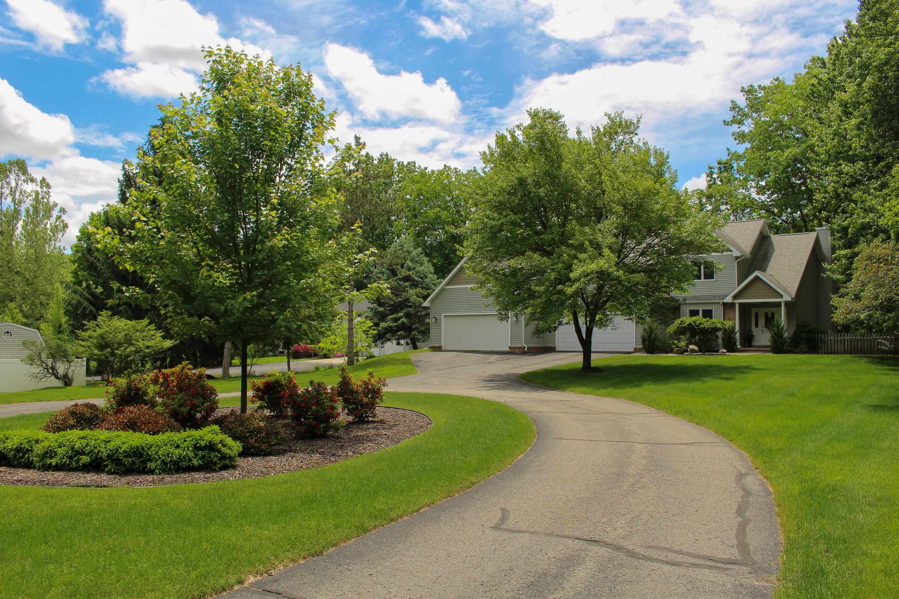 4272 South Meridian Road Mount Pleasant, MI 48858 - Photo 2 of 62 1900921-1.JPG
