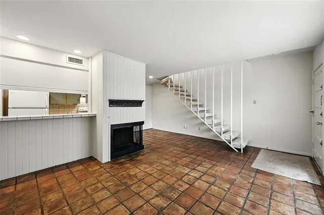 $160,000 | 2702 Douglas Avenue, Unit 150, Dallas, TX 75219