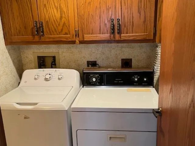 $149,900 | 1510 Rock Run Drive, Unit 2A, Crest Hill, IL 60403