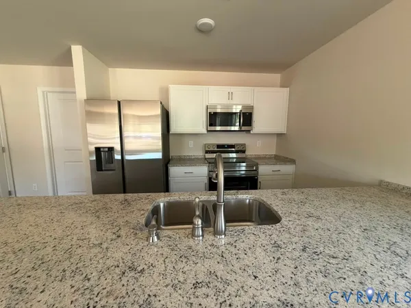 $2,500 | 5249 Encore Autumn Walk, Richmond, VA 23227