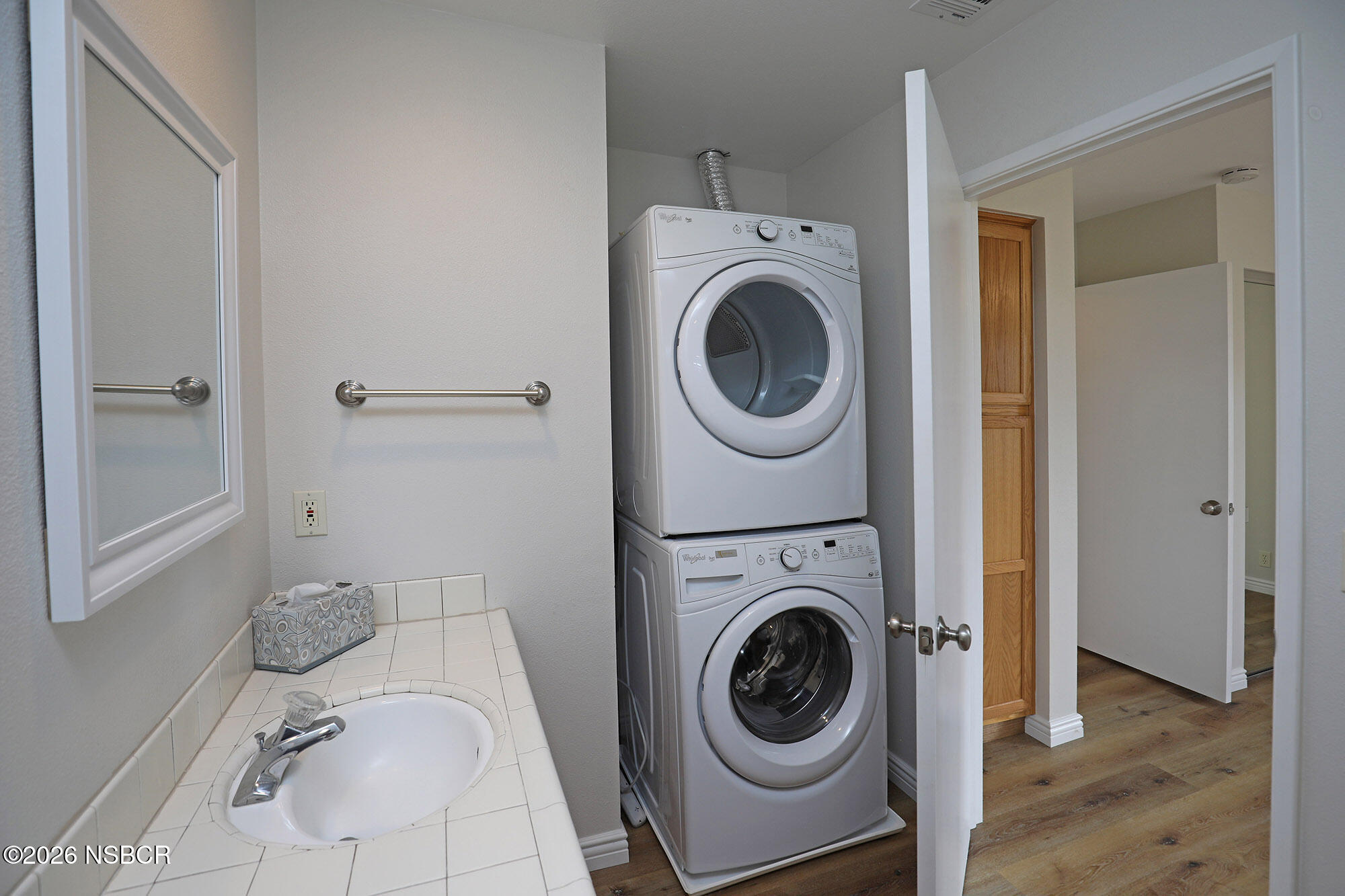1129 Highland Road Santa Ynez, CA 93460 - Photo 55 of 65 8-Unit B -Bathroom