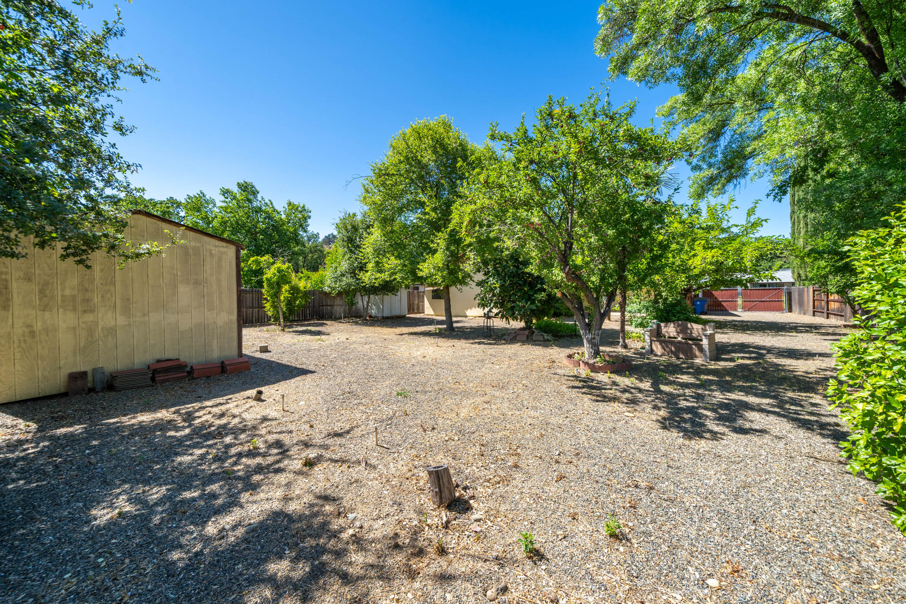2285 Snow Lane Redding, CA 96003 - Photo 38 of 45 a view of backyard of a house