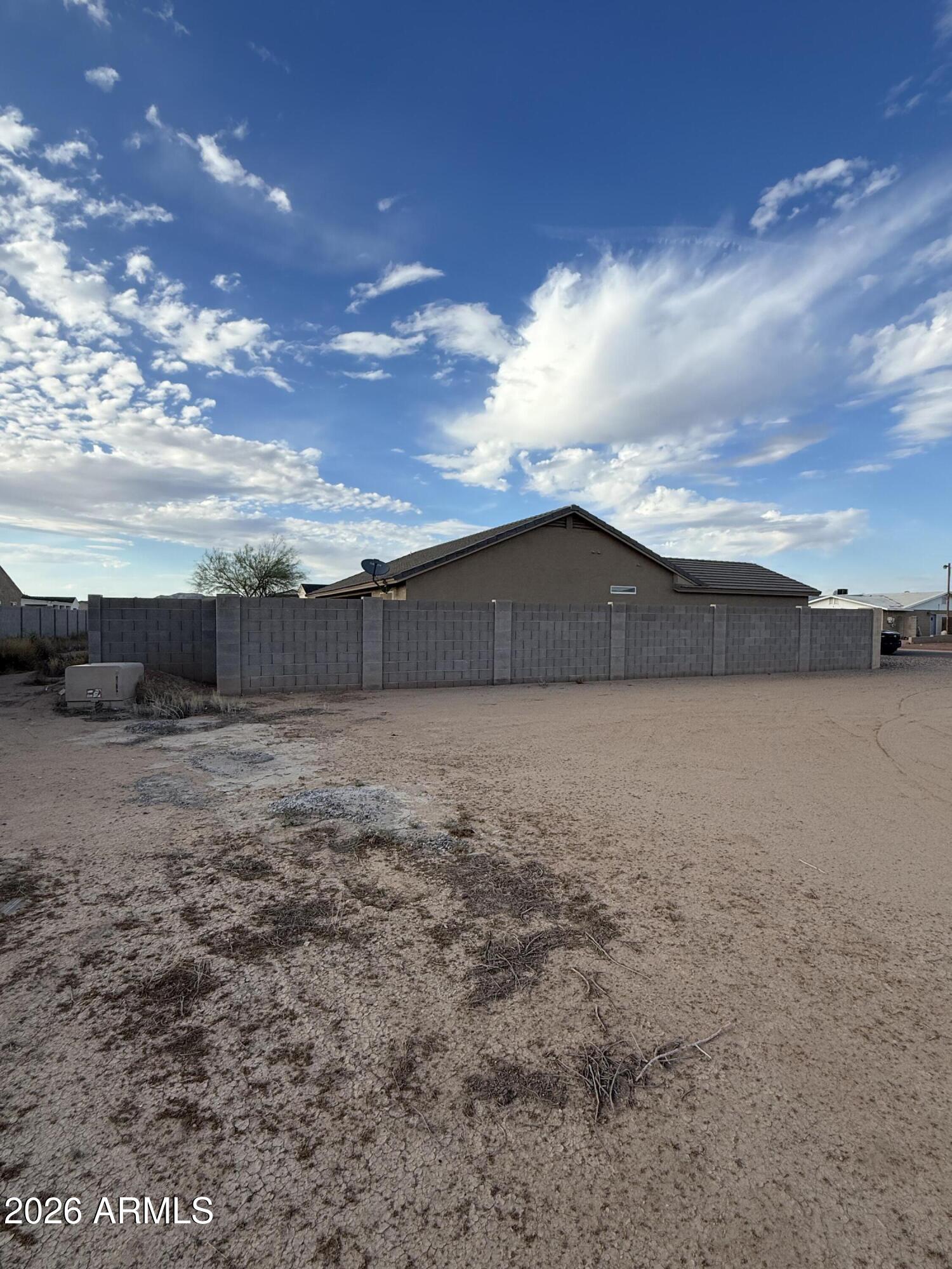 14256 South Capistrano Road, Unit 403 Arizona City, AZ 85123 - Photo 2 of 6 IMG_9401