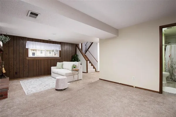 $259,000 | 16909 East 3rd Street, Independence, MO 64056