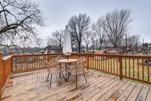 $259,000 | 16909 East 3rd Street, Independence, MO 64056