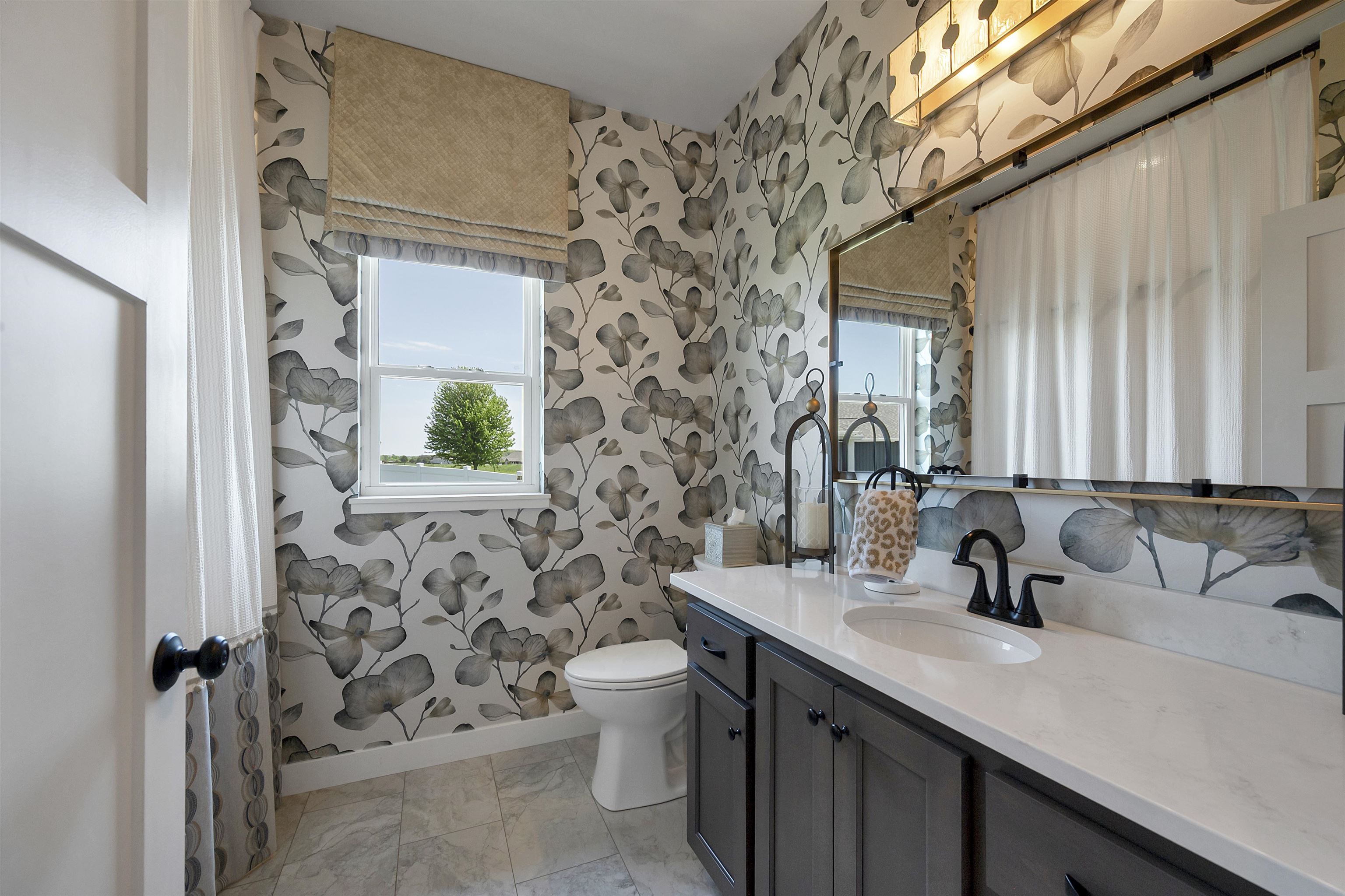 2217 Fox Point Court De Pere, WI 54115 - Photo 34 of 57