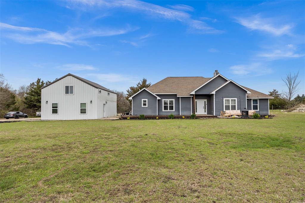 925 Wild Road Van Alstyne, TX 75495 - Photo 2 of 40