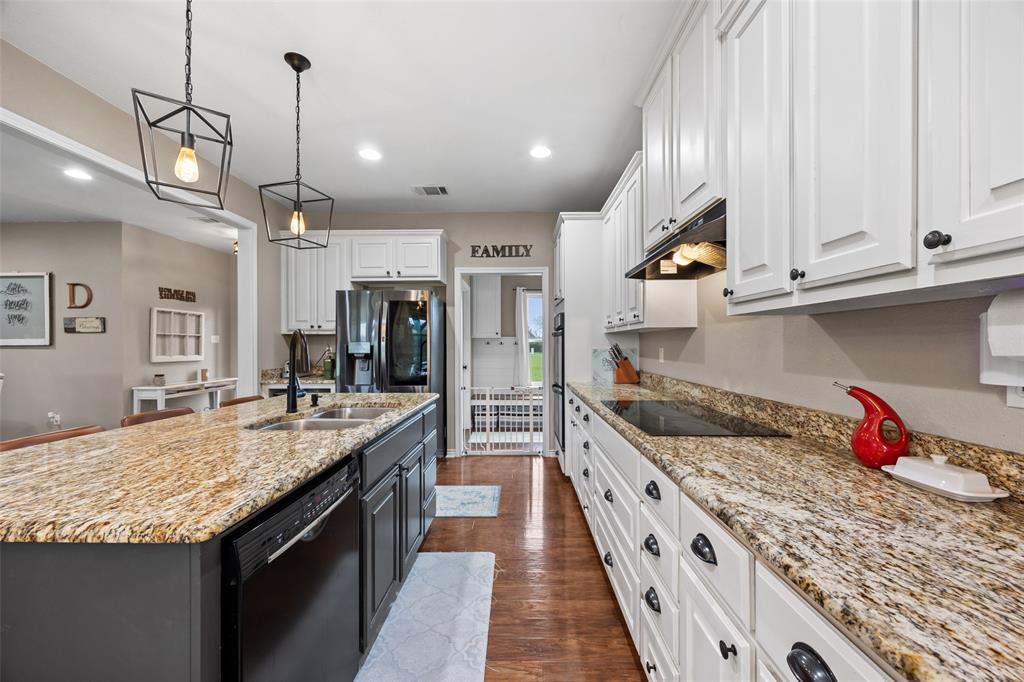 925 Wild Road Van Alstyne, TX 75495 - Photo 8 of 40