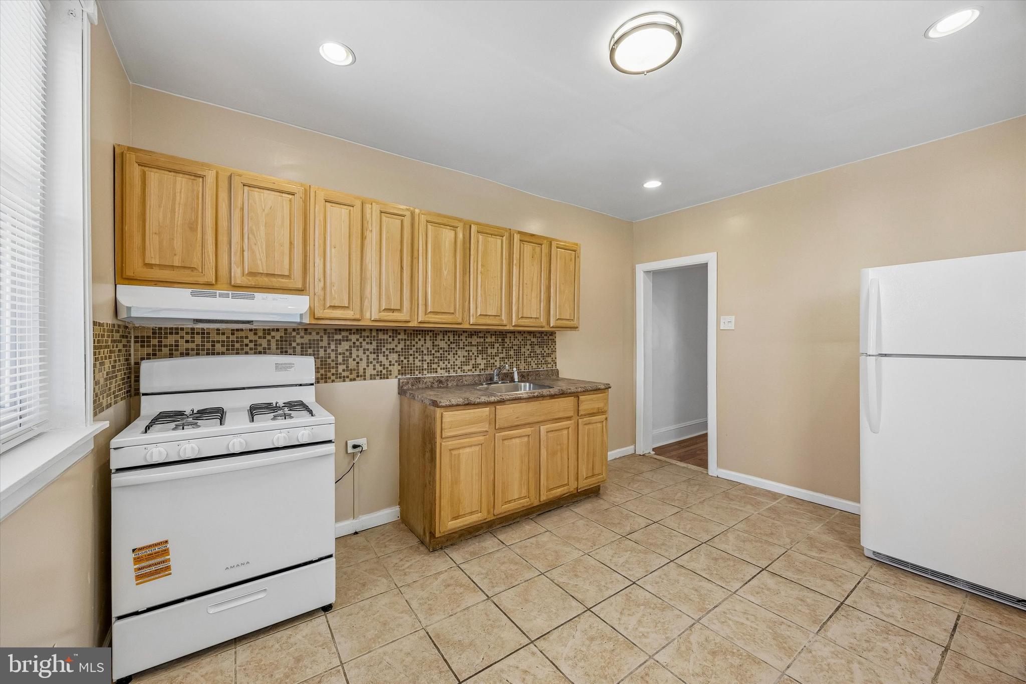 6422 North Lambert Street Philadelphia, PA 19138 - Photo 9 of 15