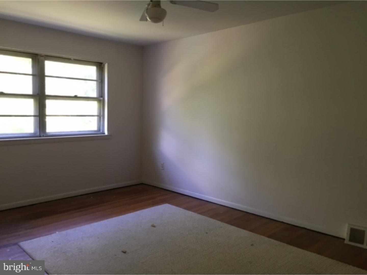 12409 Barbary Road Philadelphia, PA 19154 - Photo 11 of 23