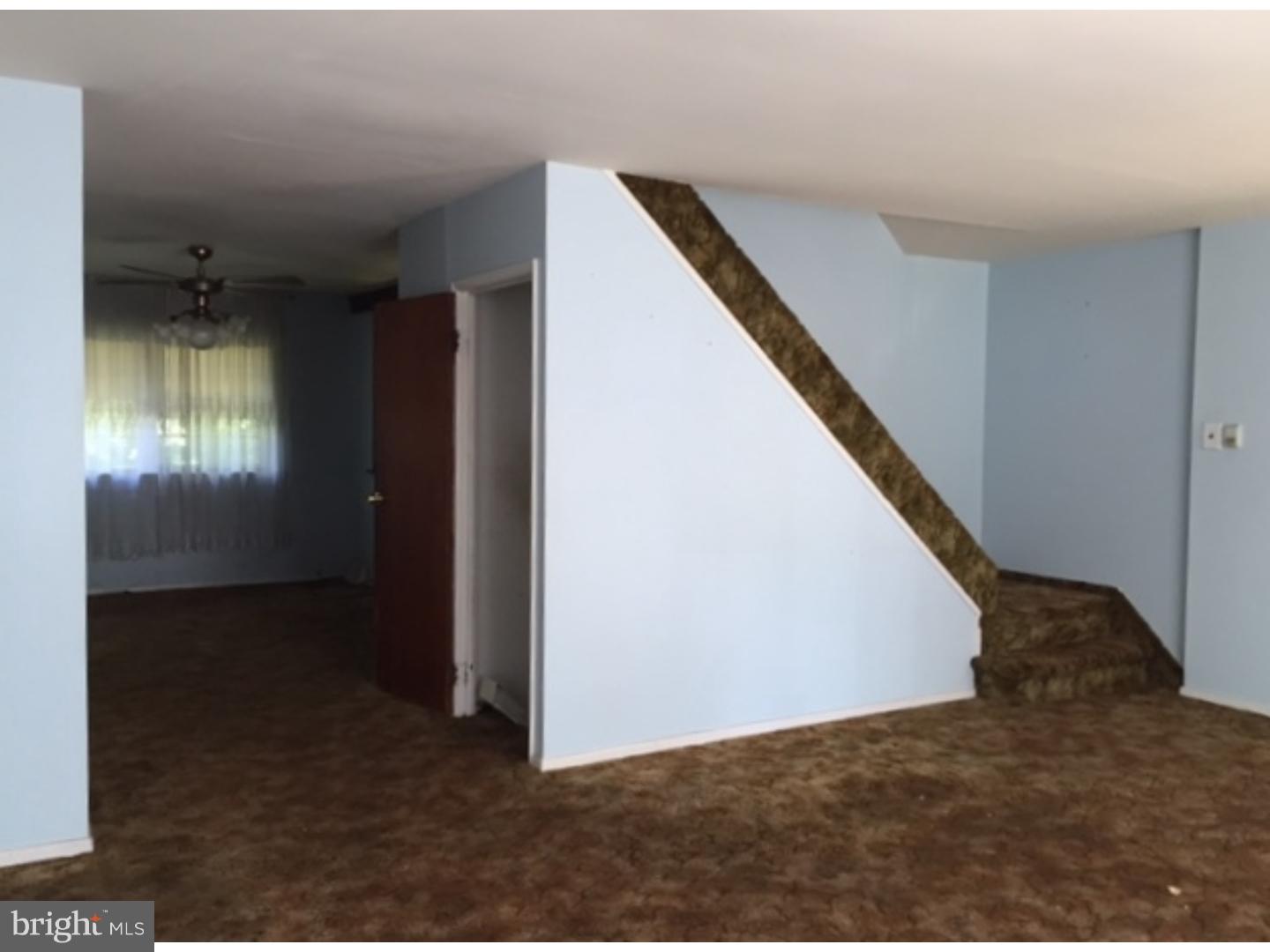 12409 Barbary Road Philadelphia, PA 19154 - Photo 4 of 23