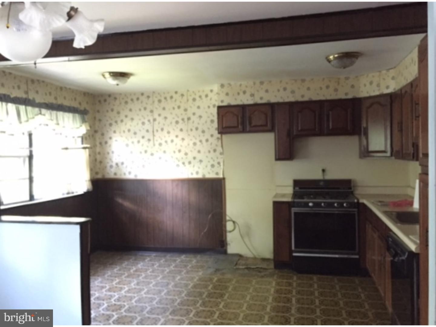 12409 Barbary Road Philadelphia, PA 19154 - Photo 7 of 23