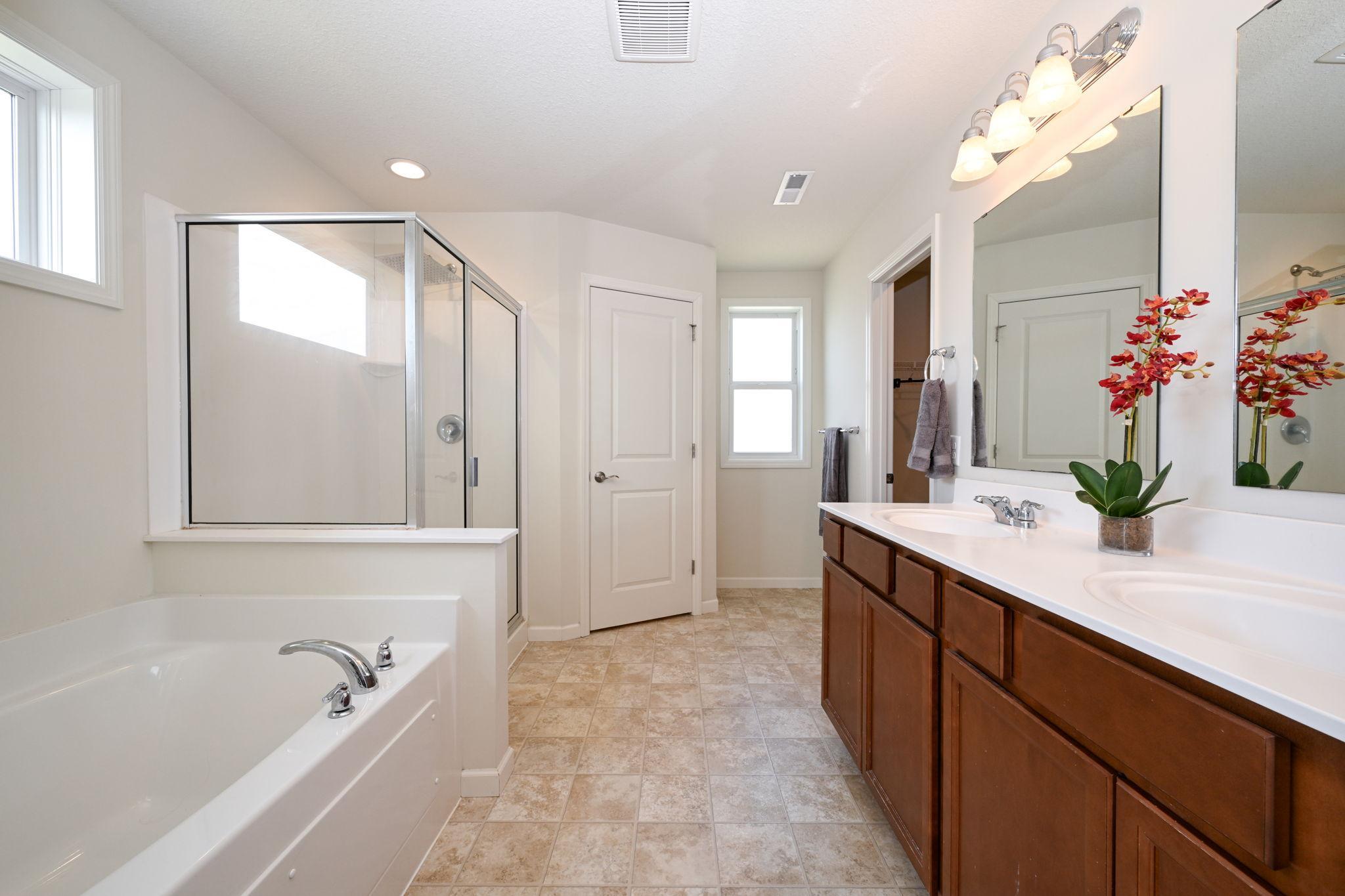 9343 Compass Pointe Road Woodbury, MN 55129 - Photo 21 of 40