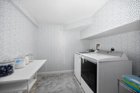 $1,800,000 | 1 Squirrel Hill Lane, Hingham, MA 02043