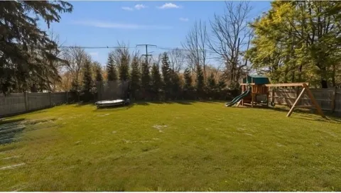 $1,800,000 | 1 Squirrel Hill Lane, Hingham, MA 02043