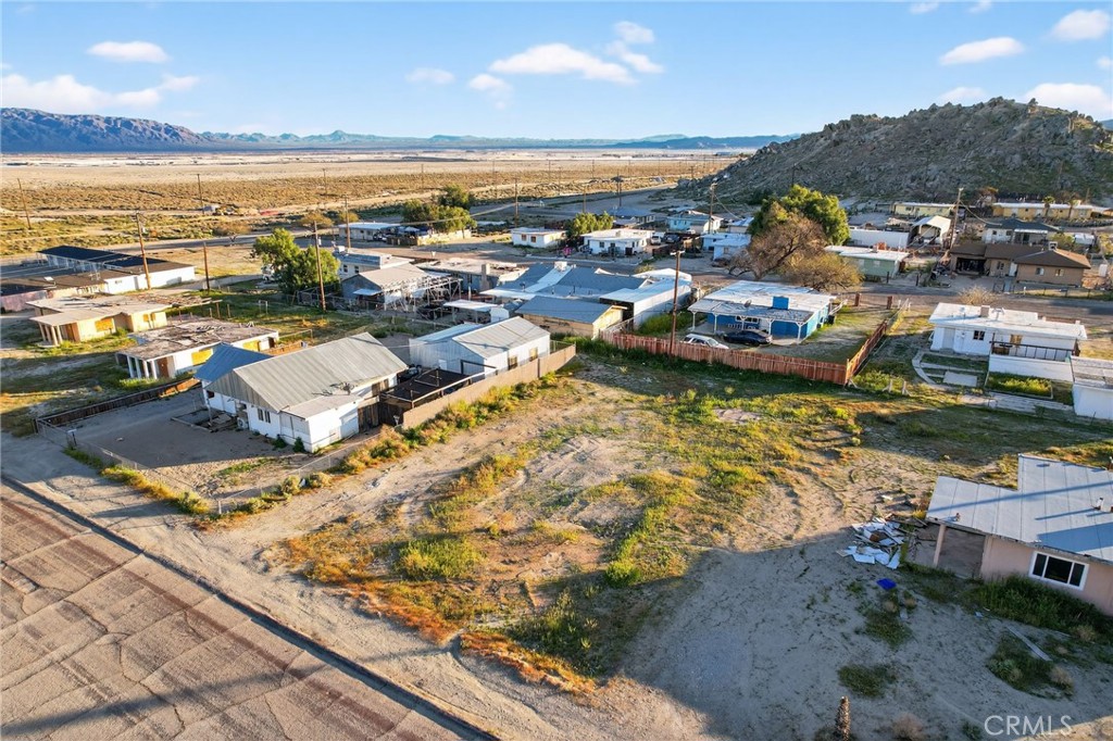 13797 Sutter Street Trona, CA 93562 - Photo 6 of 15 a view of a city