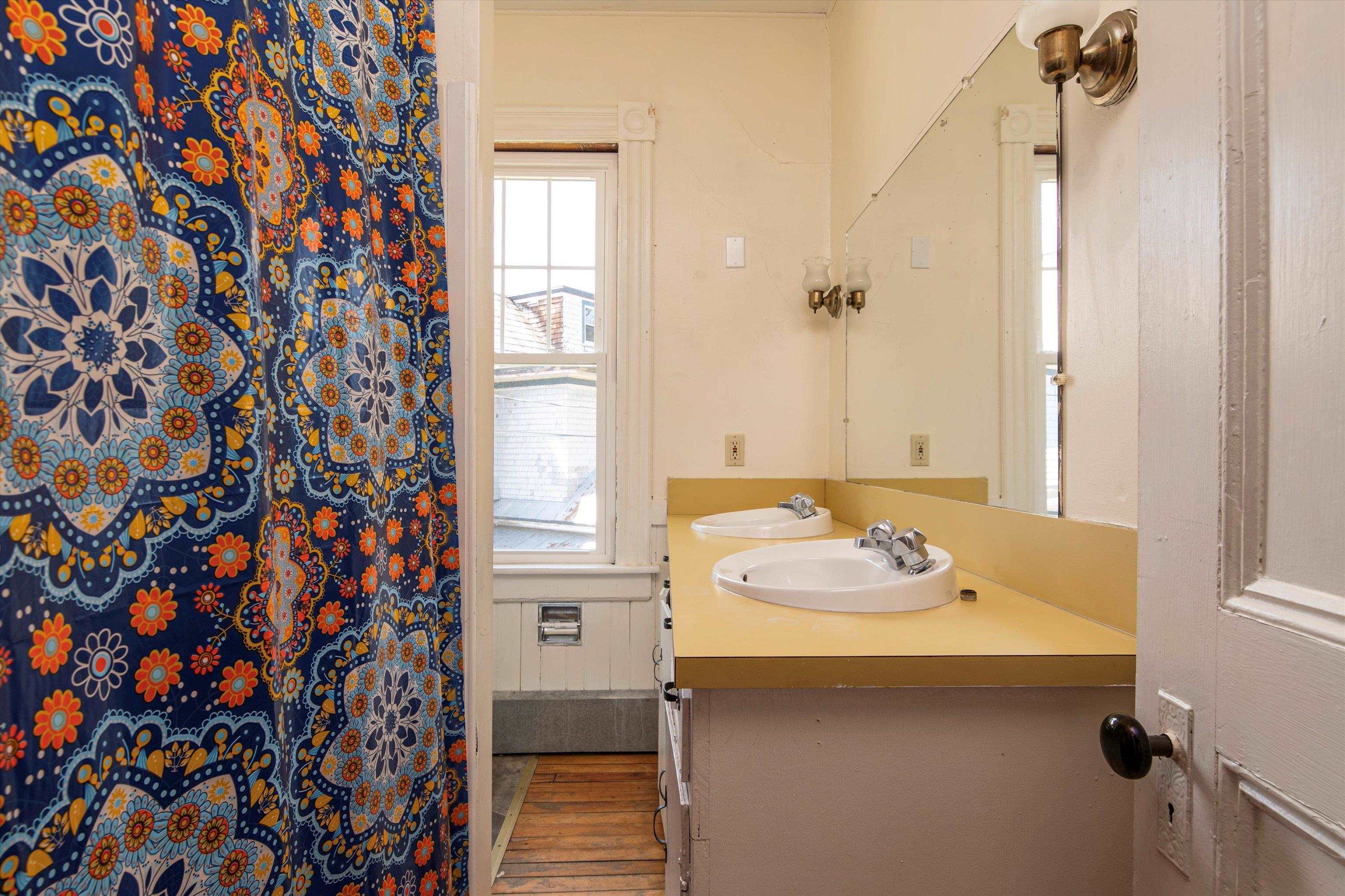 26 South Street Rockingham, VT 05101 - Photo 7 of 40