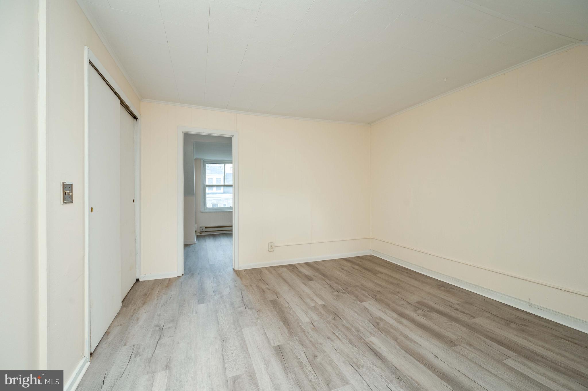 725 Madison Avenue Reading, PA 19601 - Photo 37 of 47 wooden floor in a empty room