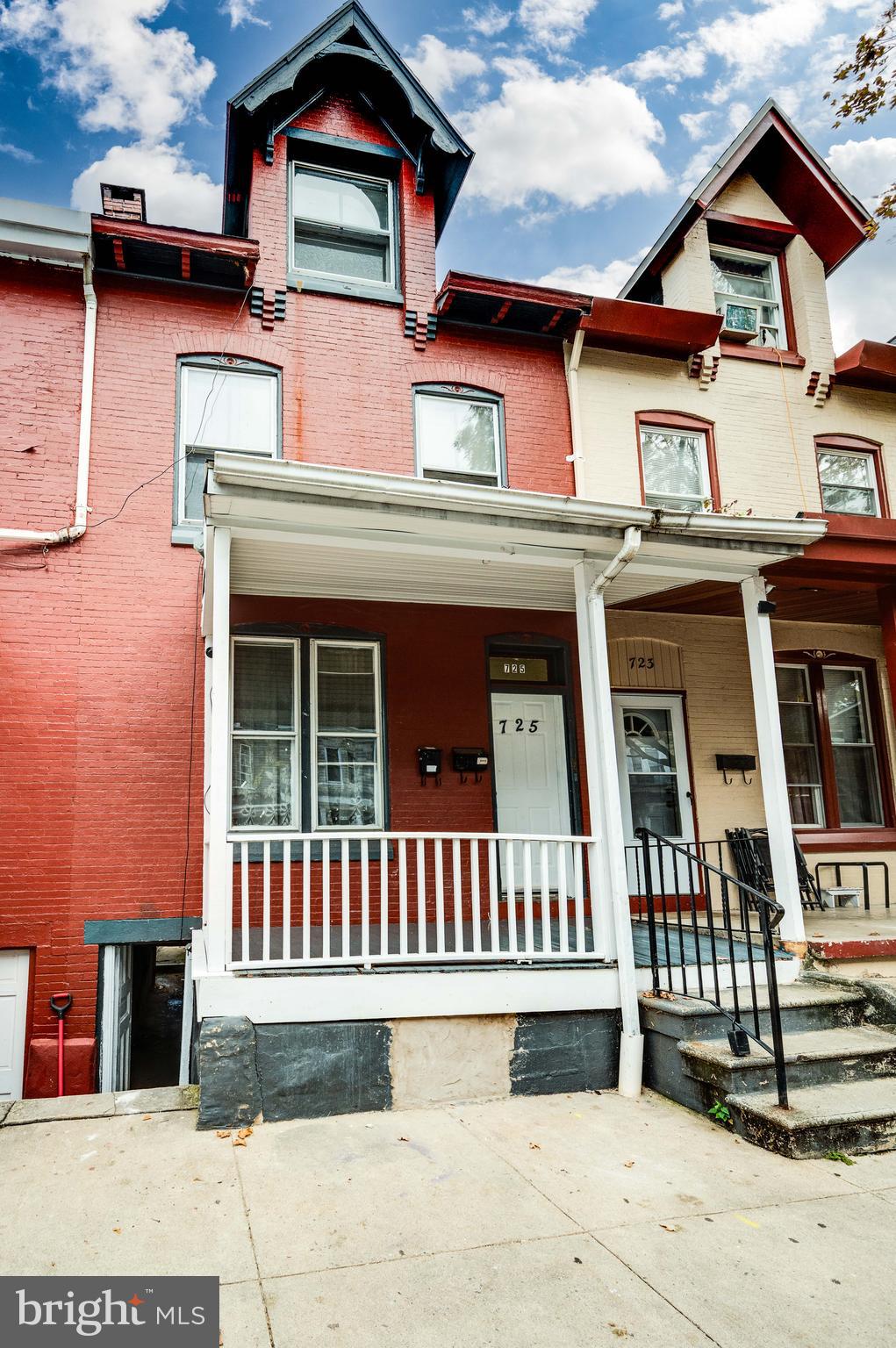 725 Madison Avenue Reading, PA 19601 - Photo 4 of 47 front view of a house