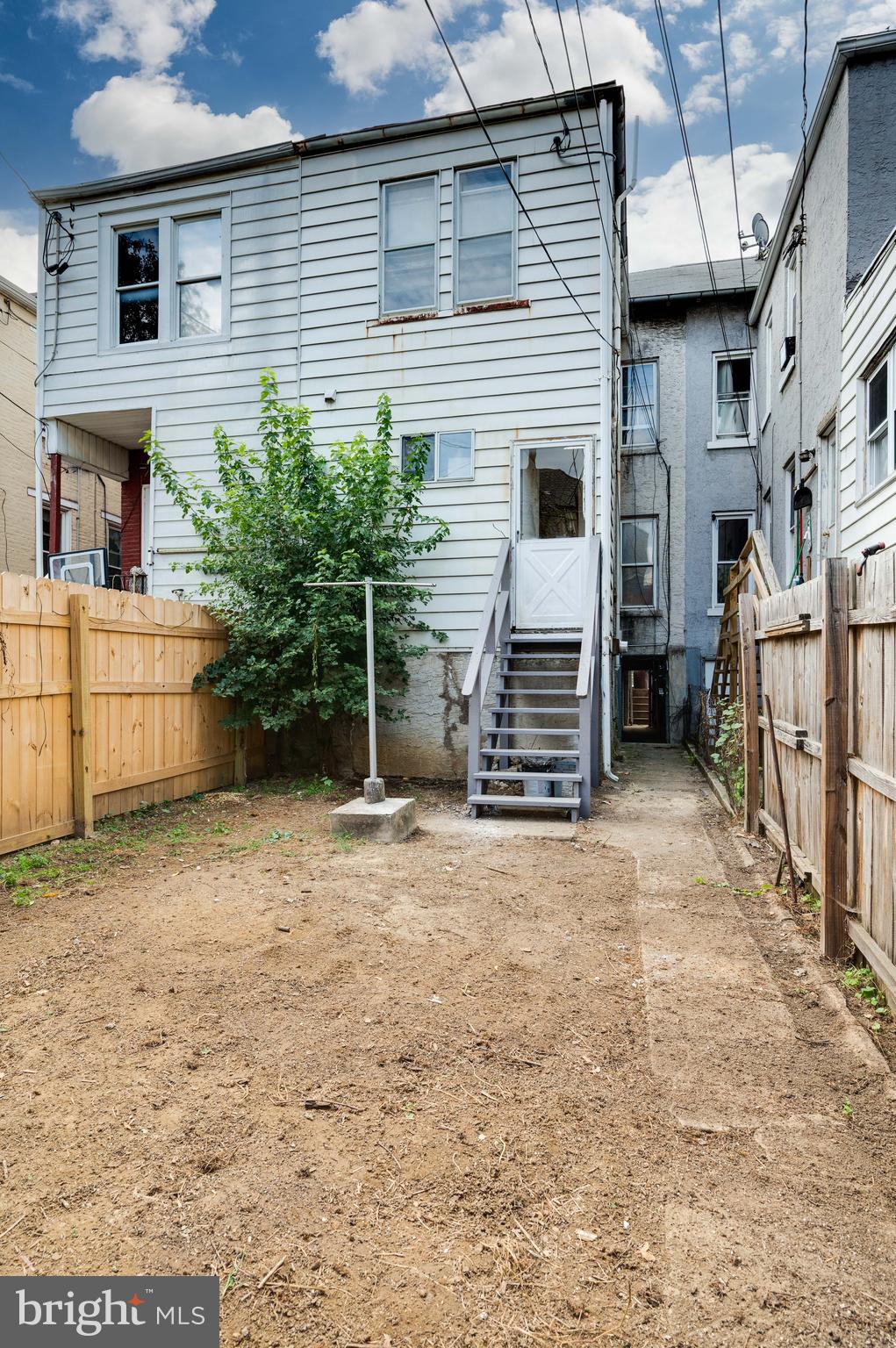 725 Madison Avenue Reading, PA 19601 - Photo 47 of 47 a view of a house with a yard