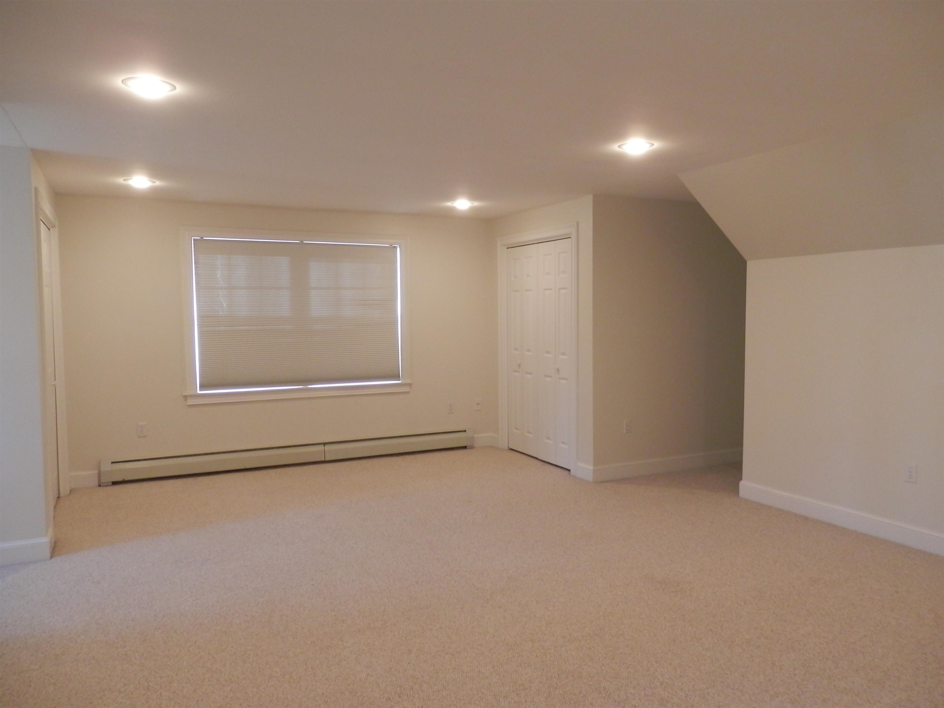 6 A Lancaster Road Windham, NH 03087 - Photo 3 of 16