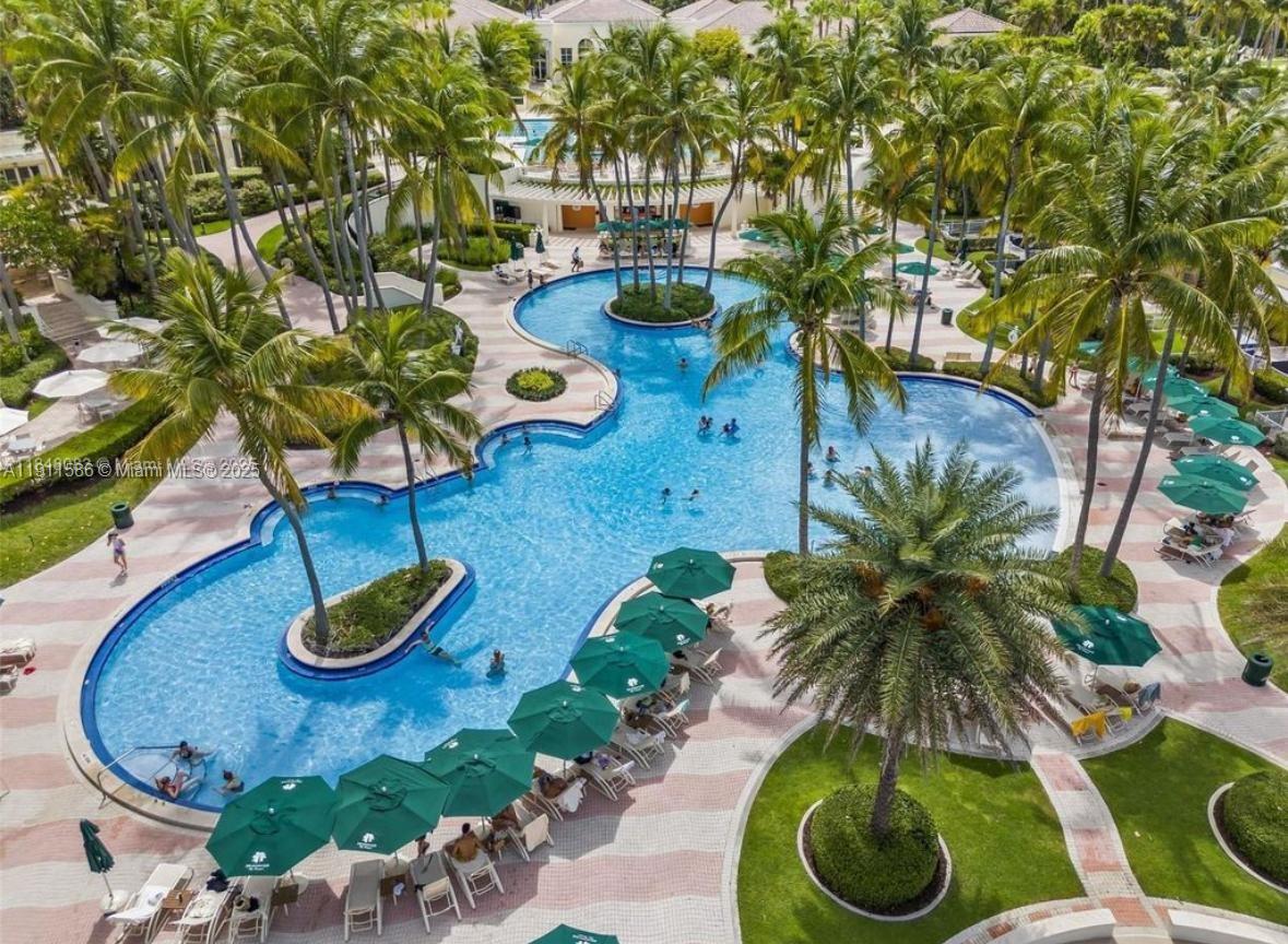 781 Crandon Boulevard, Unit 106 Key Biscayne, FL 33149 - Photo 18 of 20 a view of outdoor space