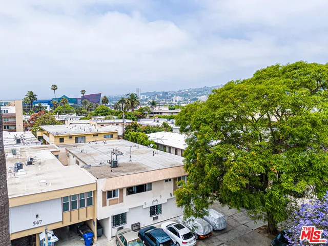 $2,495,000 | 553 North Flores Street, West Hollywood, CA 90048