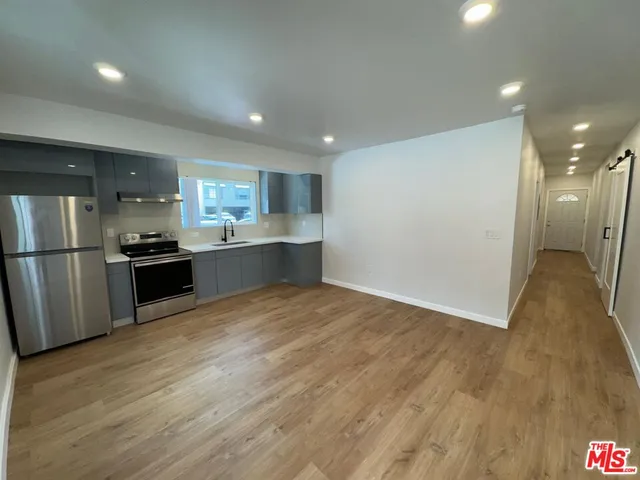 $2,495,000 | 553 North Flores Street, West Hollywood, CA 90048