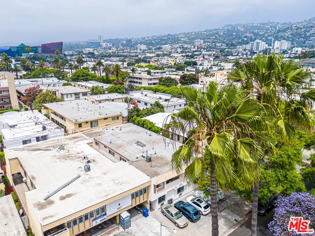 $2,495,000 | 553 North Flores Street, West Hollywood, CA 90048