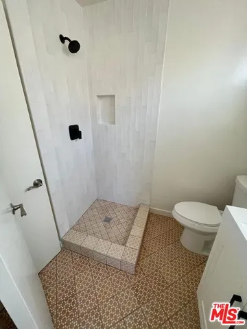 $2,495,000 | 553 North Flores Street, West Hollywood, CA 90048