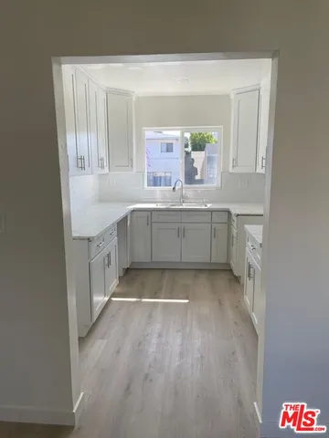 $2,495,000 | 553 North Flores Street, West Hollywood, CA 90048