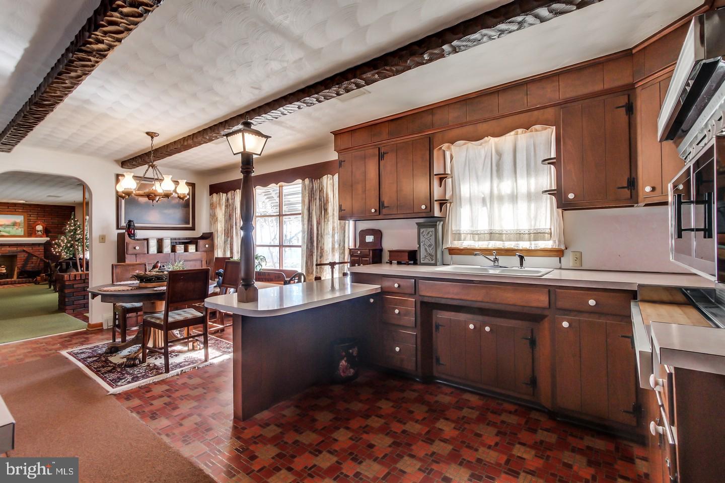 7069 Pigeon Hill Road Spring Grove, PA 17362 - Photo 8 of 25